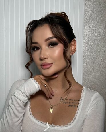 Макияж: Дневной, На выпускной, Праздничный, Гипоаллергенные материалы, С выездом на дом, Консультация — 4