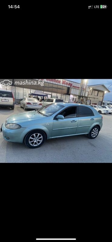 я ищу лада приора: Chevrolet Lacetti: 2006 г., 1.6 л, Механика, Газ, Хэтчбэк