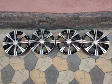 Диски: Литые Диски R 14 Kia, Комплект, отверстий - 4