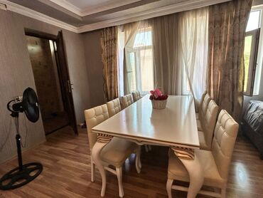 Dolablar: 8 stullu acilmayan masa. Satilir 450 azn.Yeni kimidir.Unvan Sumqayit