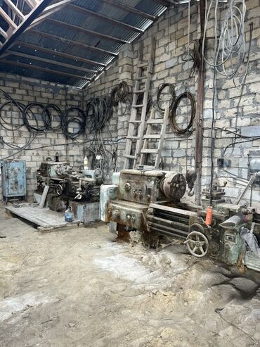 Anbar və emalatxanalar: Anbar/istehsalat sahəsi – daş divarlı, metal-karkas dam örtüyü ilə — 7