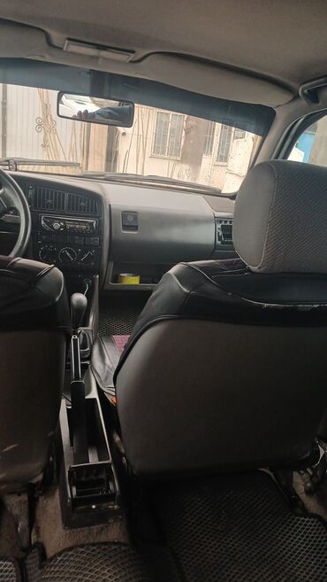 Volkswagen: Volkswagen Passat: 1988 г., Механика, Бензин, Седан at lalafo.kg — 9 Volkswagen: Volkswagen Passat: 1988 г., Механика, Бензин, Седан — 9