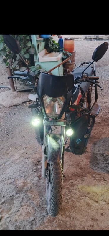 Kia: Enduro tipli şəhər/çöl qarışıq istifadəyə uyğun moped/motosiklet