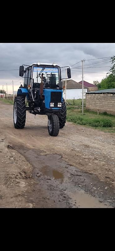 oz masininla is: Belarus MTZ traktoru - Model: Belarus (MTZ seriyası) kabinəli - Rəng — 4