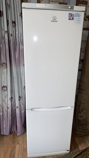 холодильник side side: Холодильник Indesit, Двухкамерный