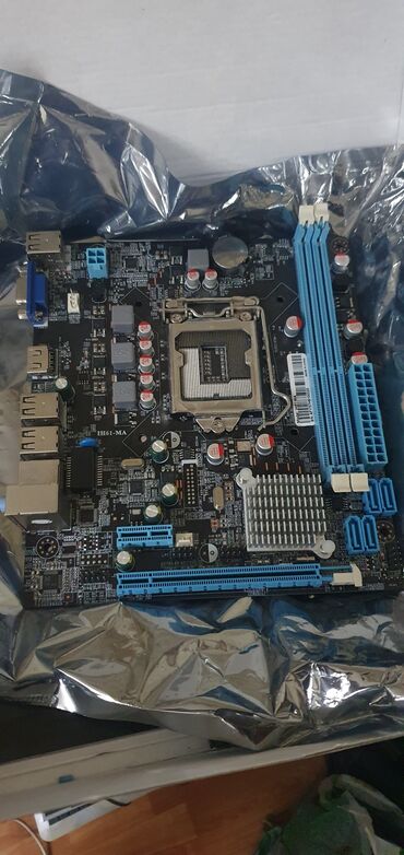 Настольные ПК и рабочие станции: Материнская плата Intel H61-MA, Б/у