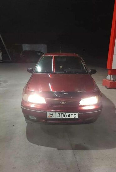 продаю нексия: Daewoo Nexia: 1998 г., 1.5 л, Механика, Бензин, Седан