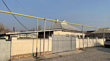 Продажа коттеджей и домов: Продаётся дом Местоположение: с. Новопокровка, рядом с мкр Аламедин-1 — 3