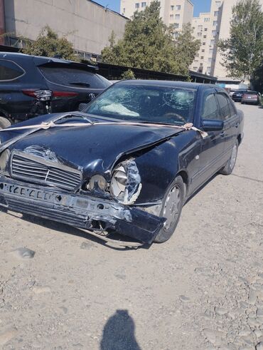 зеркало на спринтер рекс: Mercedes-Benz E-Class: 1996 г., Седан