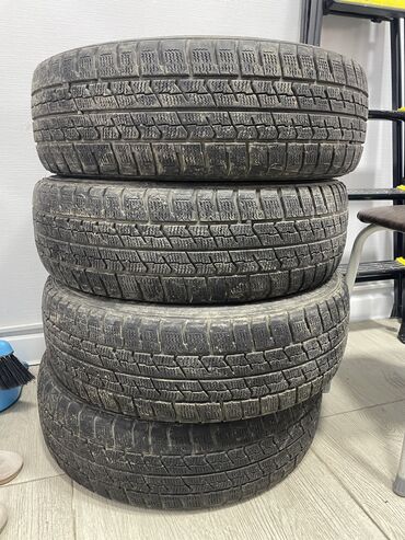 зимняя шина 15: Шины 180 / 65 / R 15, Зима, Б/у, Комплект, Легковые, GoodYear