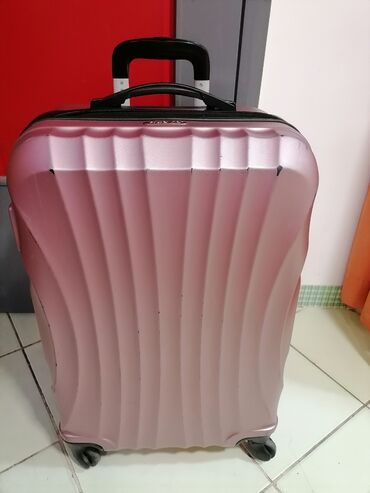 Handbags: Kofer veći tvrdi NUOVO oko 65/45 /25 dobar ispravan
 Mirjevo