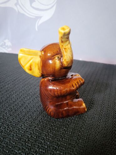 Figure: Figura, bоја - Šareno, Novo — 4