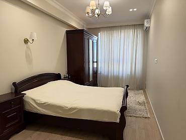 Продажа квартир: 3 комнаты, 135 м², Элитка, 12 этаж — 10