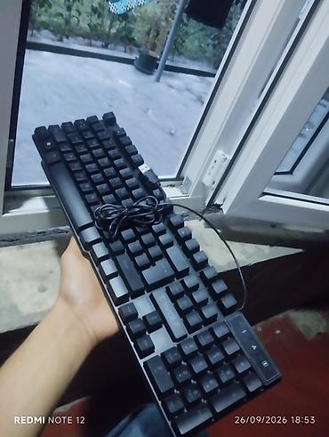 T-WOLF “Rainbow Backlit Game Keyboard” – USB naqilli tam ölçülü