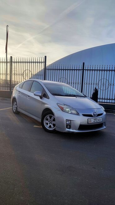 бороны мала: Toyota Prius: 2011 г., 1.8 л, Вариатор, Гибрид