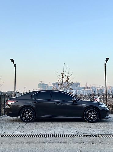 Toyota: Toyota Camry: 2018 г., 2.5 л, Автомат, Гибрид, Седан — 6