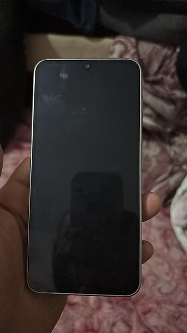 samsung galaxy a19: Samsung Galaxy A17, 128 GB, rəng - Gümüşü, Sensor — 2