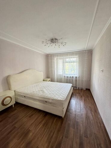 продажа квартир в городе токмок: 3 комнаты, 66 м², Индивидуалка, 4 этаж, Косметический ремонт