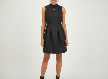 dodatki do czarnej sukienki zdjęcia: Women`s dress, size S