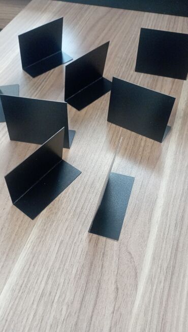 Vitrin üçün aksesuarlar: Bir başa istehsalçıdan.Məhsullarınız üçün özəl stend vitrinlər — 27