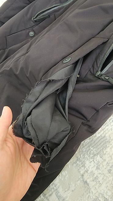 Пуховики и зимние куртки: Зимняя куртка, черная, тёплая. Б/У но в хорошем состоянии. Одевал — 10