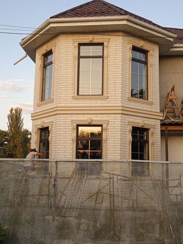 Фасадные работы: Ремонт фасада, Утепление фасада, Фасадный декор | Молдинг, Балясины, Рамки | Декоративный кирпич, Сухой травертин, Жидкий травертин | Пенопласт, Базальт 3-5 лет опыта — 2