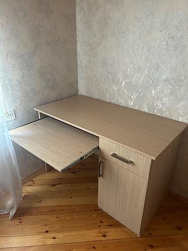 Masalar: Kompüter masası, İşlənmiş, Açılmayan, Dördbucaq masa — 4