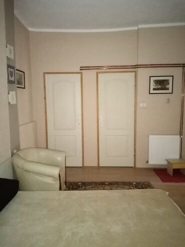 Dugoročni najam stanova: 3 sobe na lalafo.rs — 6 Dugoročni najam stanova: 3 sobe — 6
