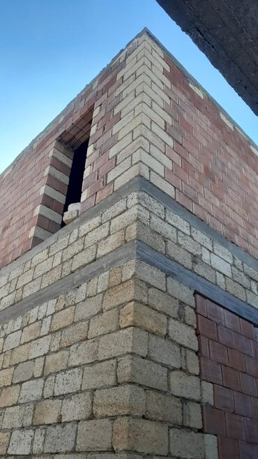 Tikinti işləri: Tikinti ustası xidmətləri İxtisaslaşma: - Hörgü işləri (daş, kərpic — 5