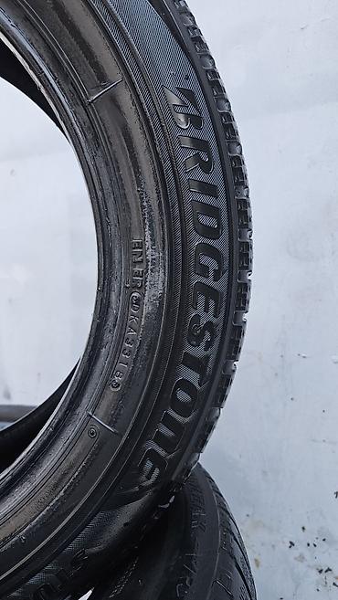 ice glok: Зимняя шина Bridgestone Blizzak VRX2, размер 215/60 R17. Есть только — 5