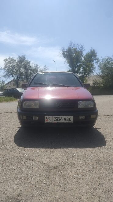 volkswagen polo: Volkswagen Vento: 1995 г., 1.8 л, Механика, Бензин