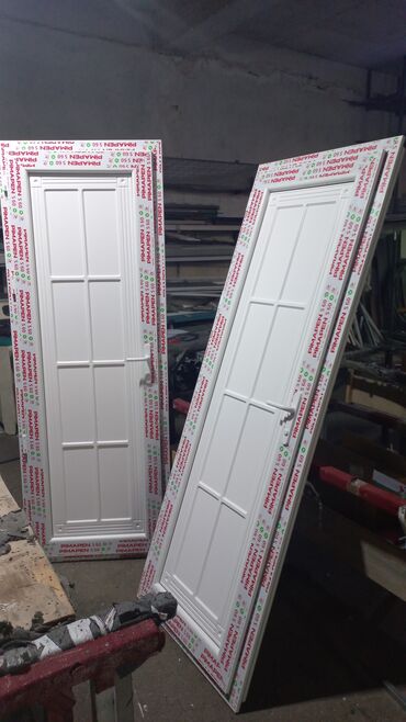 Plastik qapılar: Yeni Plastik qapı Zamok ilə, Zəmanətli, Pulsuz quraşdırma, Ödənişli çatdırılma, Rayonlara çatdırılma — 4