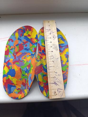 Шарфы, палантины: Шелковый платок с узором. Отличается изысканным дизайном с — 18