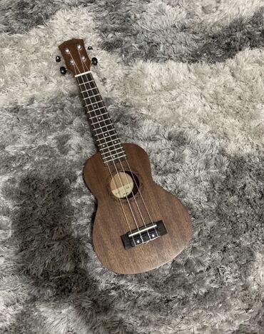 колки: Продаю укулеле Гавайская гитара Сопрано в идеальном состоянии