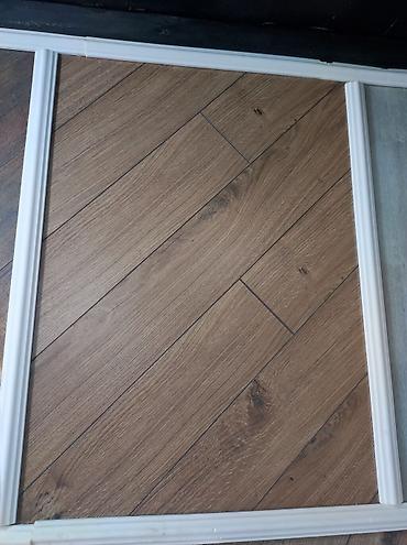 surətlər paneli: Parket/laminat döşəmə örtüyü – təbii palıd naxışlı - Material — 1