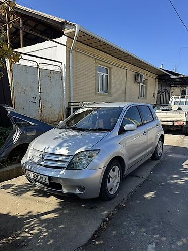 Toyota Ist: 2003 г., 1.5 л, Автомат, Бензин, Хэтчбэк