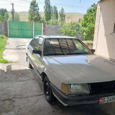 машина в аренду с выкупом: Audi 100: 1986 г., 1.8 л, Механика, Бензин, Седан