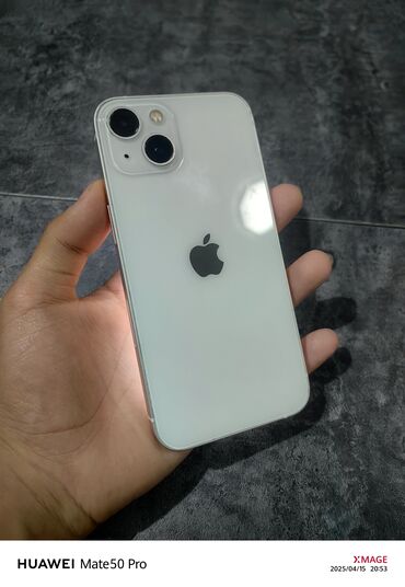 Apple iPhone: IPhone 13, Б/у, 128 ГБ, White Titanium, Чехол, 100 %