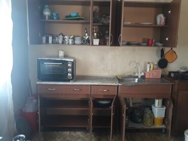 Divan və masa dəstləri: Islenmis yaxsi vaziyettedir. real aliciya endirim olacaq