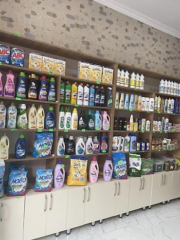 rəf satışı: Mağaza üçün avadanlıq paketi - Şüşə qapılı içki soyuducusu: dik, dar — 2