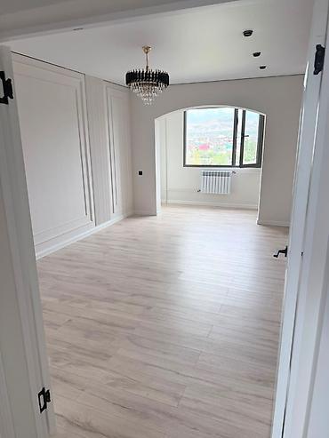 Продажа квартир: 2 комнаты, 71 м², Пишпек Элитка, 8 этаж, Свежий ремонт — 2