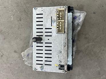 Магнитолы: Б/у, 2-DIN, 1 ", Без системы, Без оперативной памяти ГБ ОЗУ, Без встроенной памяти Гб ПЗУ — 5