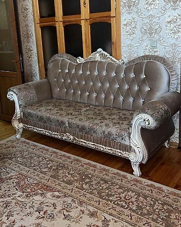 divan alisi: Klassik divan 2 eded. ela veziyyetde 330 azn (1) Cox baha alinib — 2
