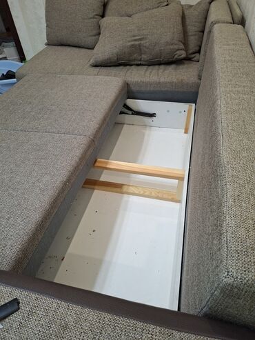 кровать с механизмом: Бурчу бар диван, Бүктөө