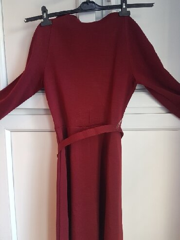 Gündəlik donlar: ○ Paltar ○ Yun, qış paltarı. Ölçüsü - 44. Bolqarıstan — 7