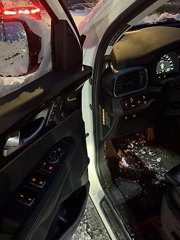 Kia: Kia Sorento: 2019 г., 2 л, Автомат, Дизель, Кроссовер — 6