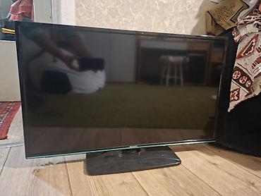 Телевизоры: Телевизор skyworth с плоским экраном 32 дюймов. срочно в идеальном — 1