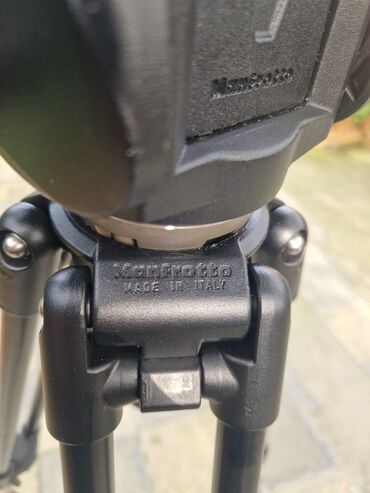 Videokameralar: Panasonic P2 DVCPRO HD peşəkar video kamera + Manfrotto 503HDV tripod — 6