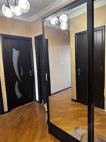 skaf kupe: Geniş güzgülü kupe şkaf - Material: tünd qəhvəyi rəngdə laminat/MDF — 3
