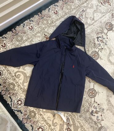 мурской одежда: **Ветровка Polo Ralph Lauren** — стильная и практичная вещь для любой